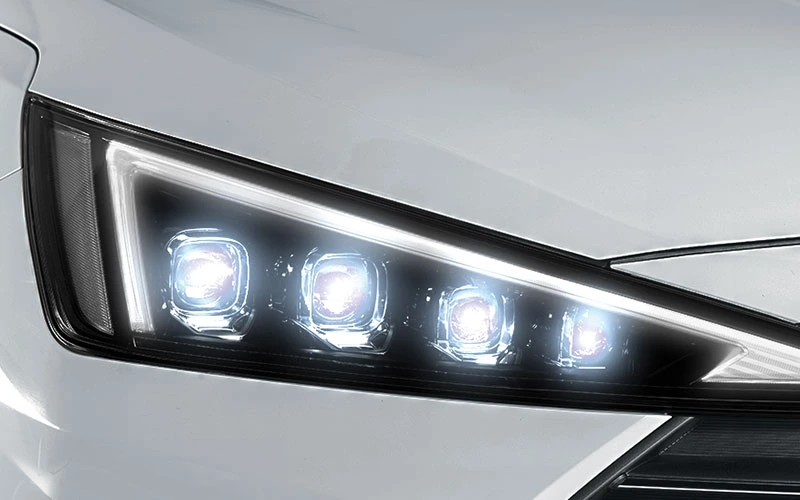  Sporty Bumper with Air Curtains
