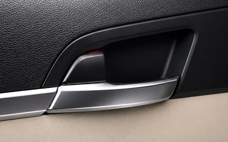  Speed sensing door lock